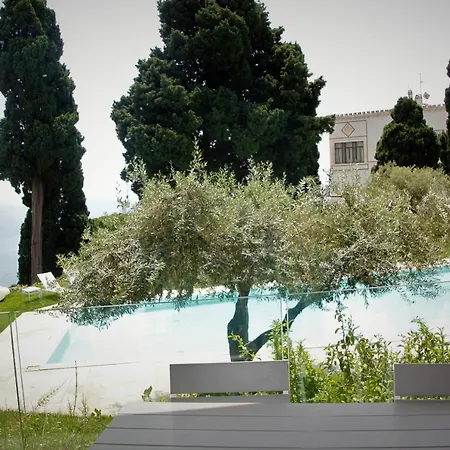 Mon Repos Avenir * 陶尔米纳