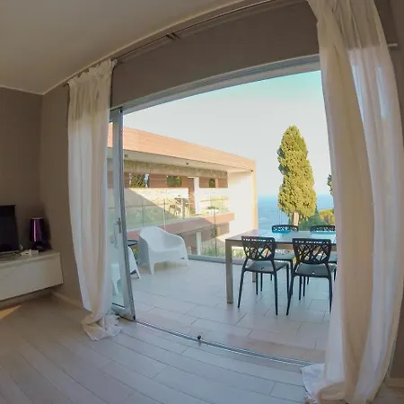 Mon Repos Avenir 公寓 陶尔米纳